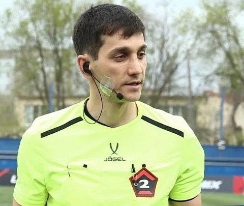 Магомедов Давуд из Махачкалы — главный арбитр матча против «Звезды»
